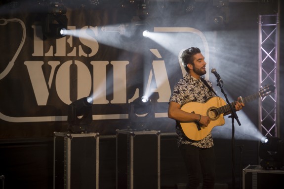 Kendji Girac en concert au CHU de Poitiers