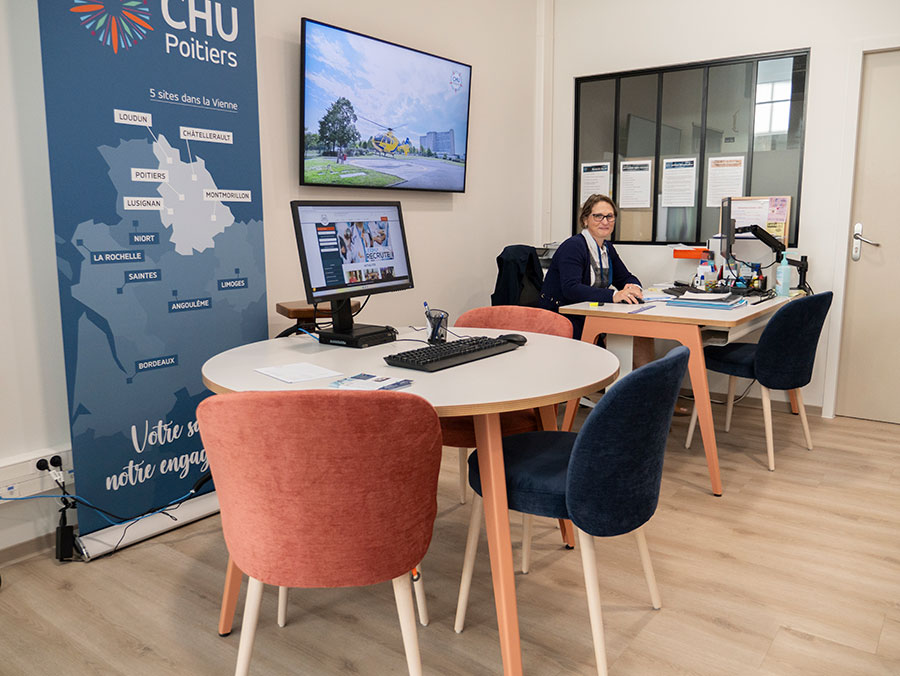 point d'information CHU Poitiers Auchan Sud